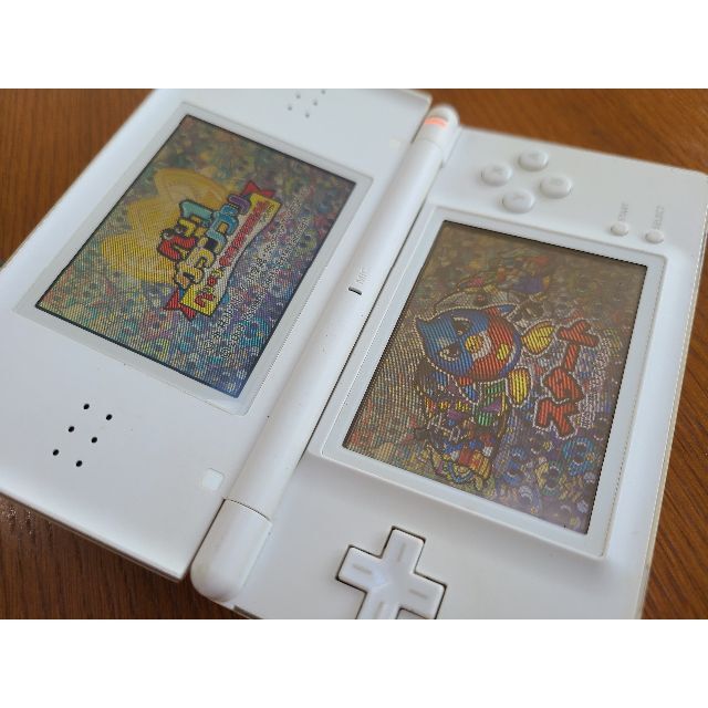 ニンテンドーDS(ニンテンドーDS)の動作品！Nintendo DS Lite クリスタルホワイト【タッチペン付き】① エンタメ/ホビーのゲームソフト/ゲーム機本体(携帯用ゲーム機本体)の商品写真