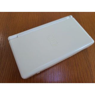 ニンテンドーDS(ニンテンドーDS)の動作品！Nintendo DS Lite クリスタルホワイト【タッチペン付き】①(携帯用ゲーム機本体)