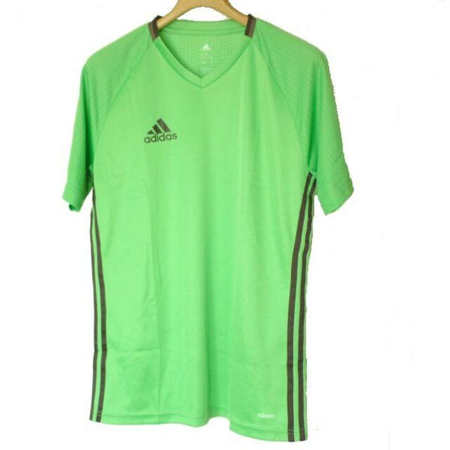 adidas(アディダス)の新品未使用◆(O)(XL)アディダス 緑VネッククライマクールT メンズのトップス(Tシャツ/カットソー(半袖/袖なし))の商品写真