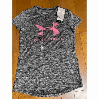 アンダーアーマー(UNDER ARMOUR)の【新品・タグ付き】アンダーアーマー　半袖(Tシャツ/カットソー)