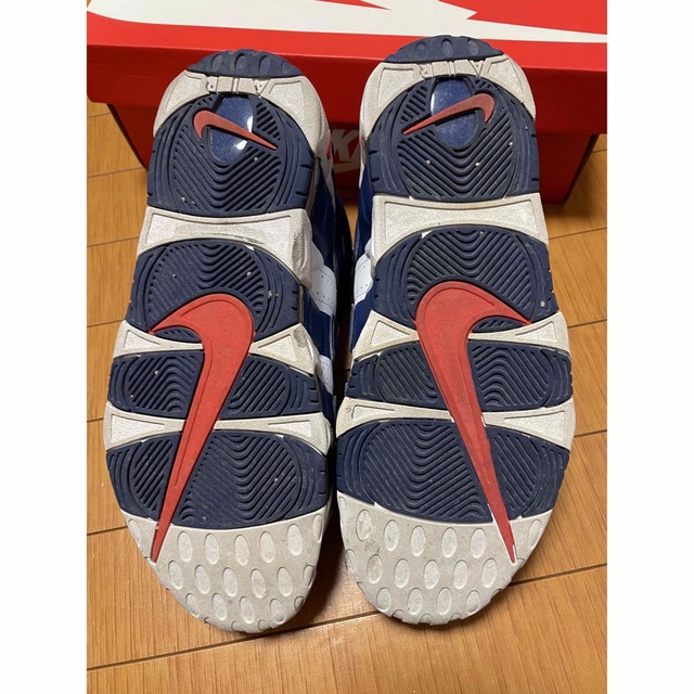 NIKE(ナイキ)の28.5cm NIKE AIR MORE UPTEMPO 96 KNICKS メンズの靴/シューズ(スニーカー)の商品写真