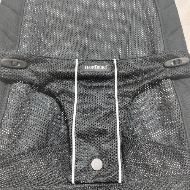 BABYBJORN(ベビービョルン)の【送料込】 ベビービョルン 綺麗 ベビーシッターバランスメッシュ バウンサー キッズ/ベビー/マタニティの寝具/家具(その他)の商品写真