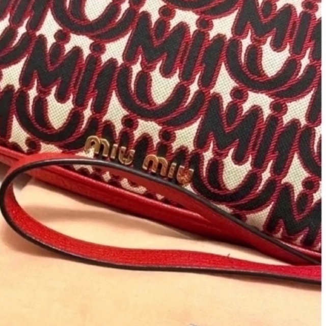 miumiu エムエムパリス マドラス トート バッグ