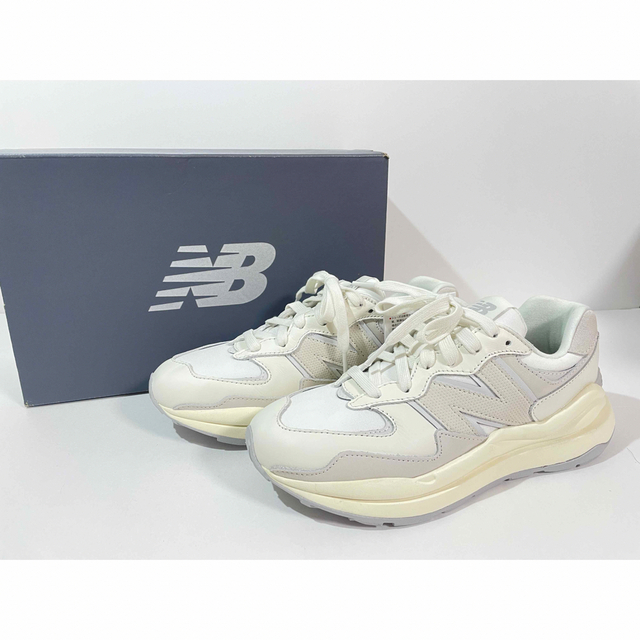 【新品】23.5㎝　NEW BALANCE ニューバランス M5740WP 1