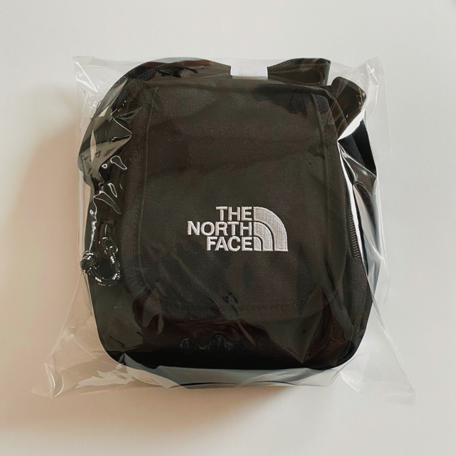 THE NORTH FACE(ザノースフェイス)の新品未使用♡ノースフェイス♡ミニショルダー レディースのバッグ(ショルダーバッグ)の商品写真