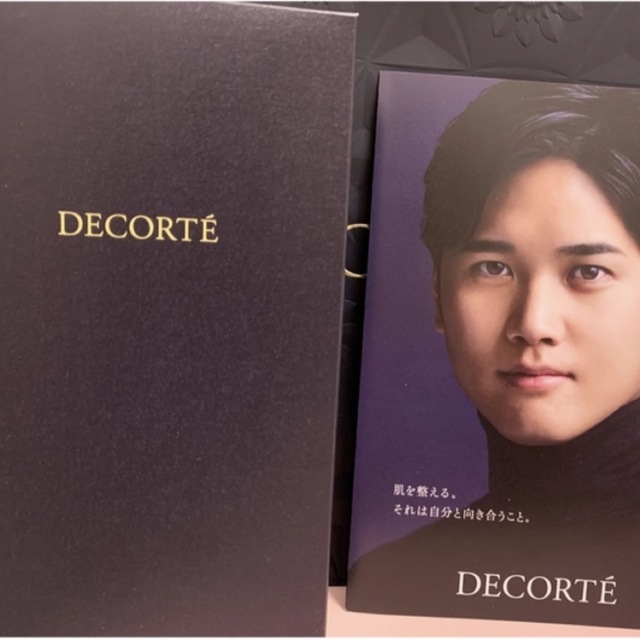 COSME DECORTE(コスメデコルテ)のコスメデコルテ　ノベルティ　大谷翔平選手サインプリント入り今治タオル コスメ/美容のコスメ/美容 その他(その他)の商品写真