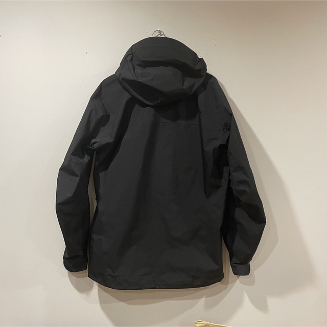 ARC'TERYX(アークテリクス)の美品 ARC'TERYX Beta SV Jacket  L アークテリクス メンズのジャケット/アウター(マウンテンパーカー)の商品写真