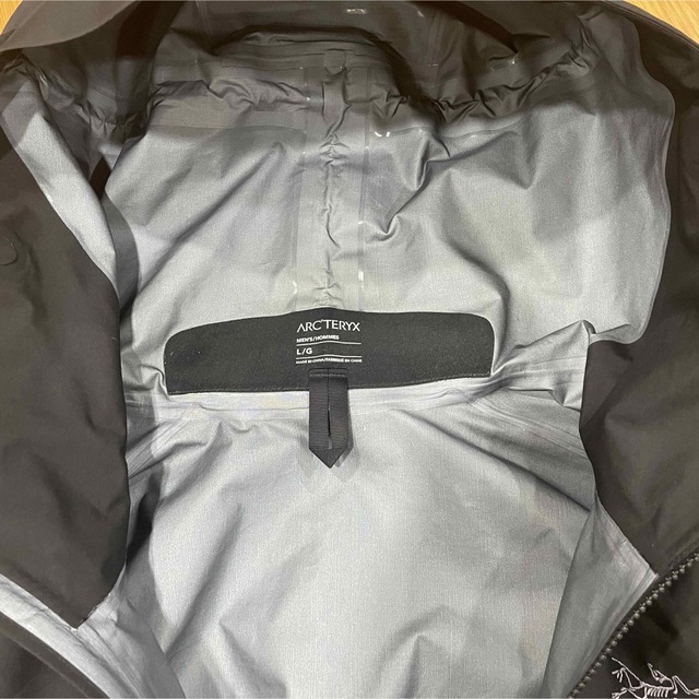 ARC'TERYX(アークテリクス)の美品 ARC'TERYX Beta SV Jacket  L アークテリクス メンズのジャケット/アウター(マウンテンパーカー)の商品写真