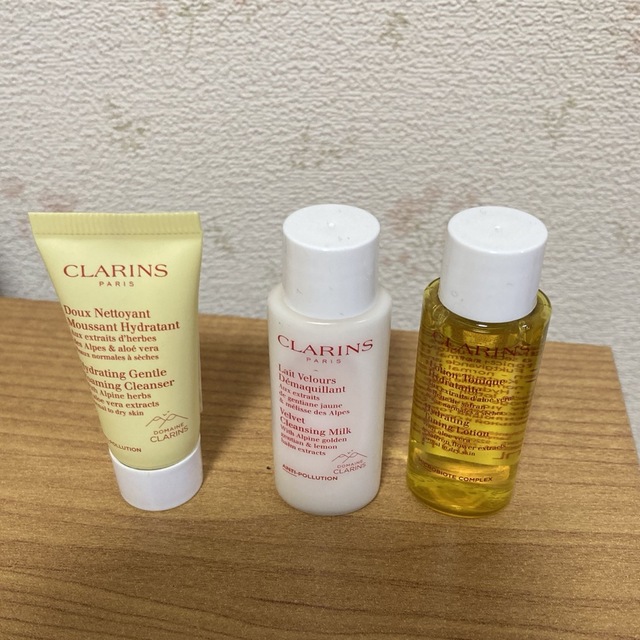 CLARINS(クラランス)のクラランス　クレンジング、洗顔、化粧水　サンプルセット コスメ/美容のスキンケア/基礎化粧品(化粧水/ローション)の商品写真