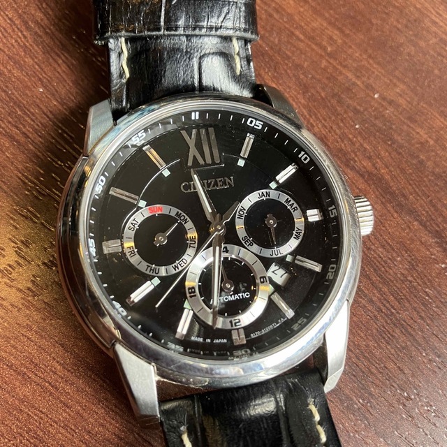 シチズン海外モデル　アナログ腕時計　裏スケルトンのサムネイル