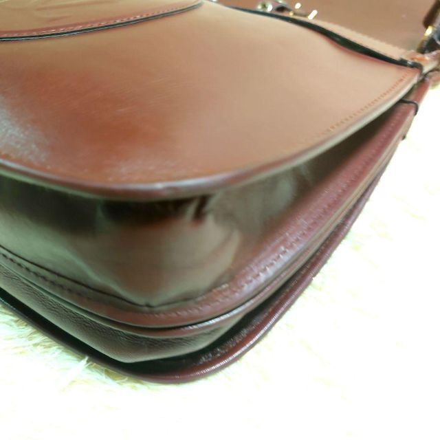Cartier(カルティエ)のCartier　ショルダーバッグ　マストライン　フラップ　二層式　ボルドー レディースのバッグ(ショルダーバッグ)の商品写真