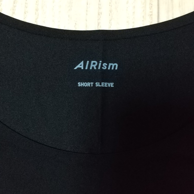 UNIQLO(ユニクロ)のエアリズムUネックT 半袖 黒L レディースのトップス(Tシャツ(半袖/袖なし))の商品写真