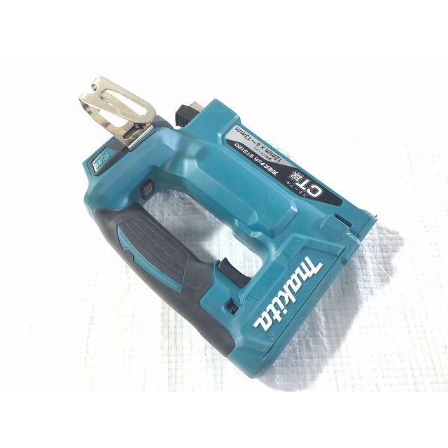 ☆中古品☆makita マキタ 18V 12㎜ 充電式タッカ ST312D 6～13ｍｍ 本体 +ケース コードレスタッカー CT線 68536