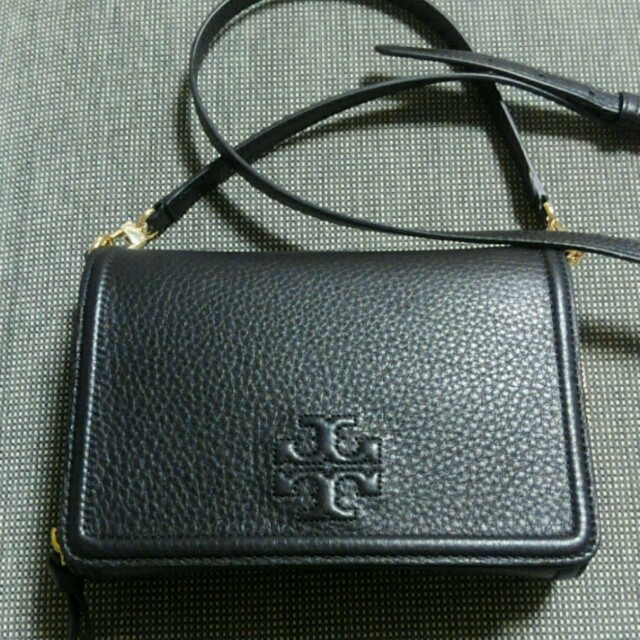 Tory Burch(トリーバーチ)のもも様専用！トリーバーチ　ショルダー　ウォレット レディースのバッグ(ショルダーバッグ)の商品写真