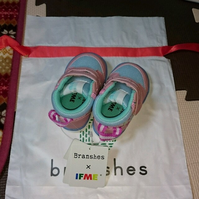 Branshes(ブランシェス)の☆ブランシェス 靴 新品 12㎝ ピンク花柄☆ キッズ/ベビー/マタニティのベビー靴/シューズ(~14cm)(スニーカー)の商品写真