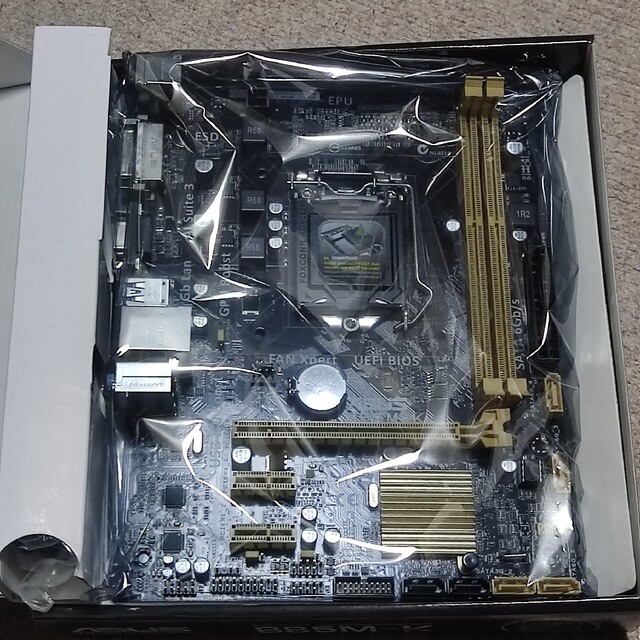 ASUS B85M-K LGA1150 Haswell マザーボード　新品未使用