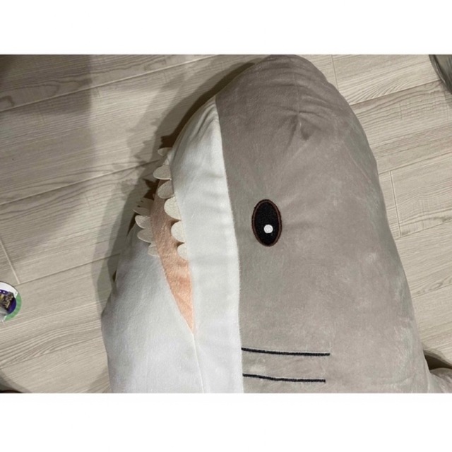激レア✨非売品 サメ 超BIGぬいぐるみの通販 by たわしの 激レア✨非売品 サメ 超BIGぬいぐるみの通販 by たわしの