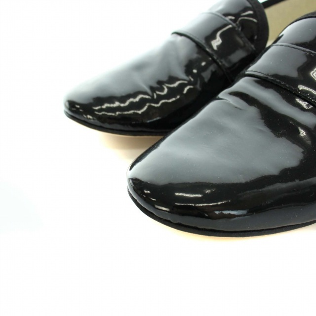 repetto(レペット)のレペット パテントレザーノアール パンプス ラウンドトゥ ローヒール エナメル レディースの靴/シューズ(ハイヒール/パンプス)の商品写真