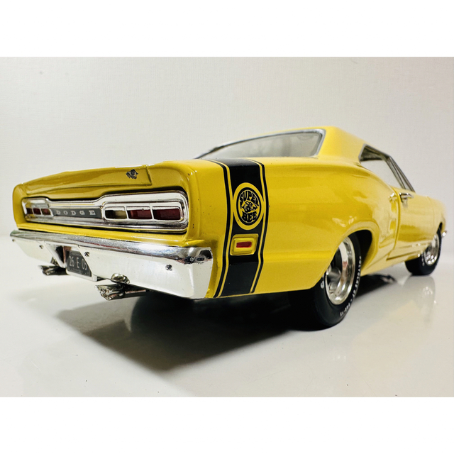 Chrysler(クライスラー)のアーテル/'69 Dodgeダッジ SuperBeeスーパービー 1/18 エンタメ/ホビーのおもちゃ/ぬいぐるみ(ミニカー)の商品写真