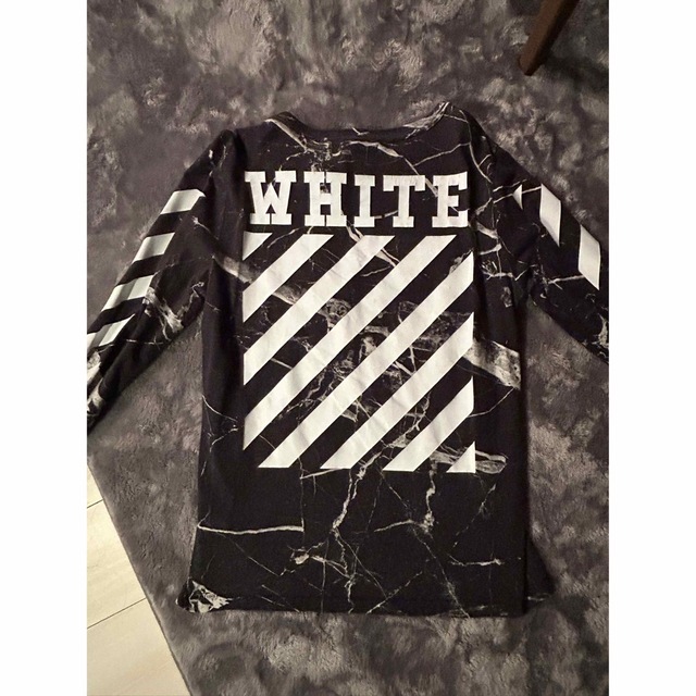 off-white☆オーバーサイズTシャツ　カラヴァッジョ