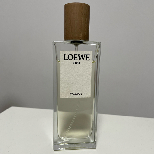 LOEWE(ロエベ)のロエベ 001 woman コスメ/美容の香水(香水(女性用))の商品写真