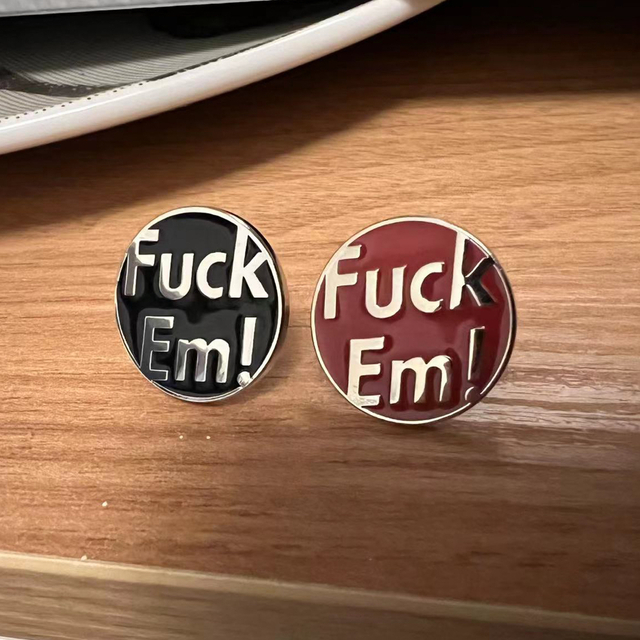 Supreme - Supreme 21ss fuck em pin ピンズ ピンバッジ ピンバッチの