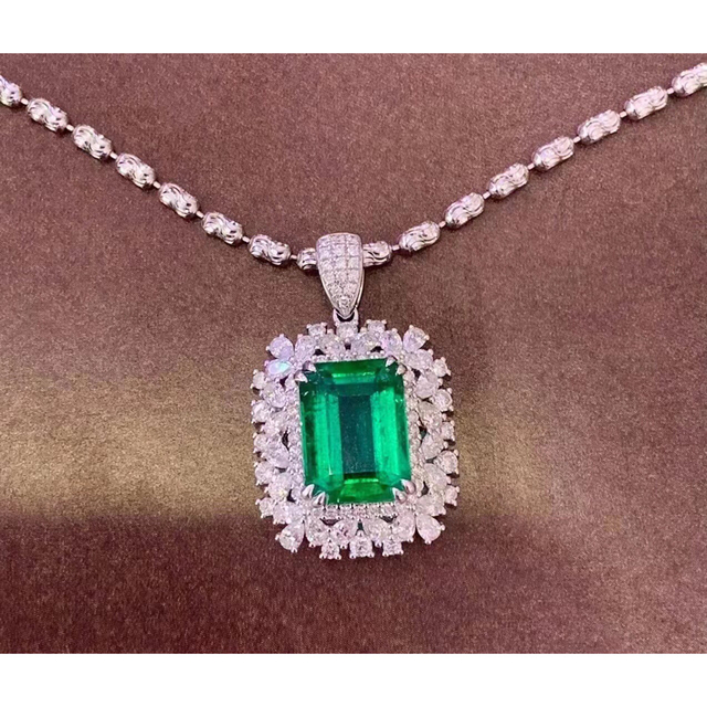 ネックレス⭐天然 エメラルド  ダイヤ  ペンダントトップ k18 4.2ct