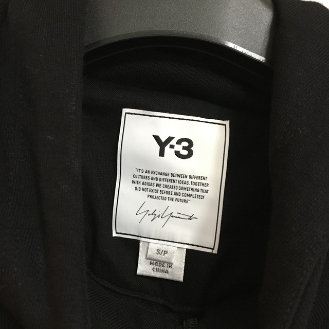 Y-3(ワイスリー)のY-3 ロゴ入りパーカー レディースのトップス(パーカー)の商品写真