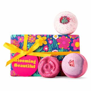 ラッシュ(LUSH)のLUSH／ラッシュ　ブルーミングビューティフル ギフト(入浴剤/バスソルト)