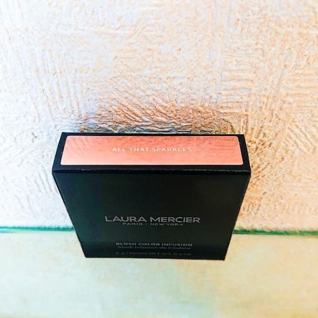 laura mercier(ローラメルシエ)のローラ メルシエ ブラッシュ カラー インフュージョン R1 ローズグロウ コスメ/美容のベースメイク/化粧品(チーク)の商品写真