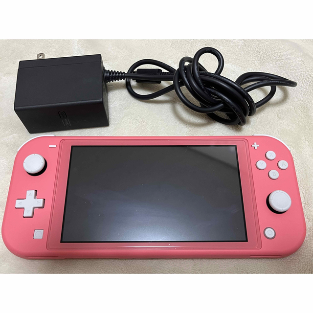 Nintendo Switch Liteコーラル