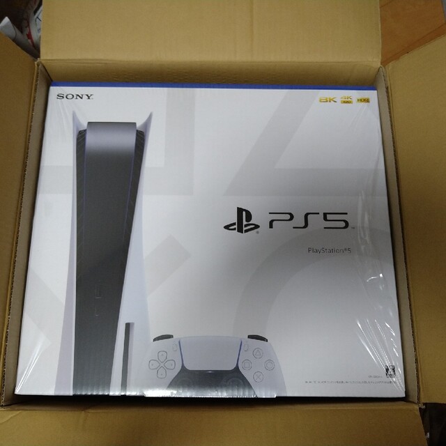 SONY(ソニー)のPS5 本体 新品未開封品 プレステ エンタメ/ホビーのゲームソフト/ゲーム機本体(家庭用ゲーム機本体)の商品写真
