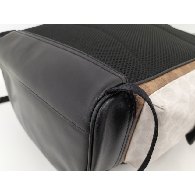 フラップポケット×2内側COACH バックパック リュック シグネチャー PVCコーティング ブラック