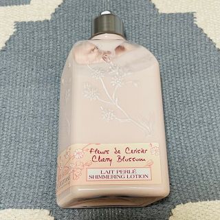 ロクシタン(L'OCCITANE)の未使用　ロクシタン　チェリーブロッサム　ボディミルク　ボディ用乳液　250ml(ボディクリーム)