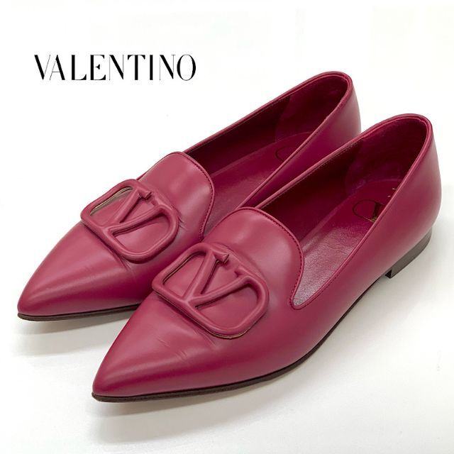 VALENTINO(ヴァレンティノ)の6395 ヴァレンティノ レザー Vロゴ フラットパンプス 赤紫 レディースの靴/シューズ(ハイヒール/パンプス)の商品写真