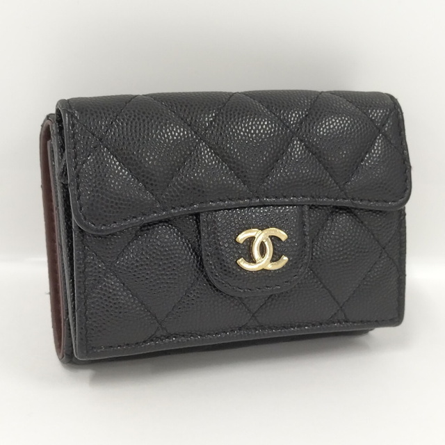 CHANEL(シャネル)のCHANEL クラシック スモール 三つ折り財布 マトラッセ キャビアスキン レディースのファッション小物(財布)の商品写真