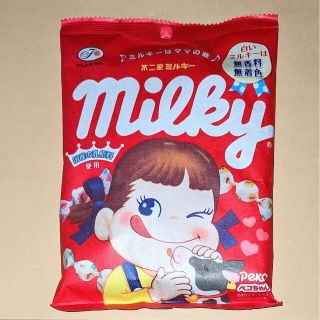 フジヤ(不二家)の不二家　ミルキー　♪ミルキーはママの味♪(菓子/デザート)