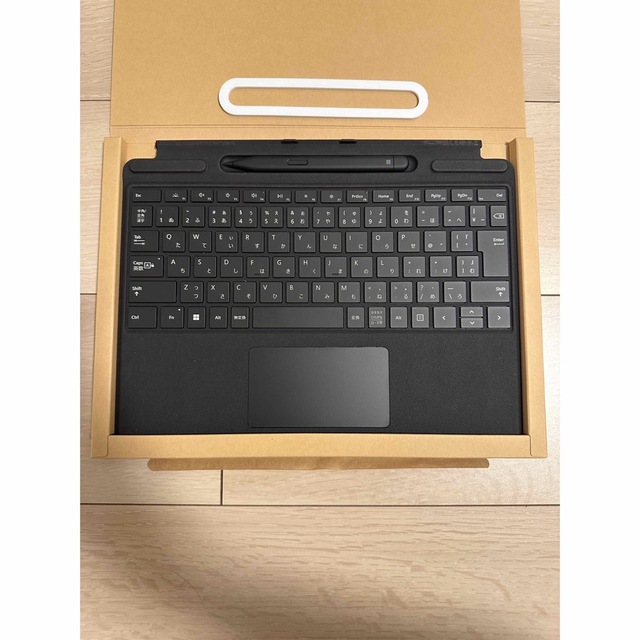 Microsoft(マイクロソフト)のS.T様専用SurfacePro8/Xスリムペン2付Signatureキーボード スマホ/家電/カメラのPC/タブレット(PC周辺機器)の商品写真