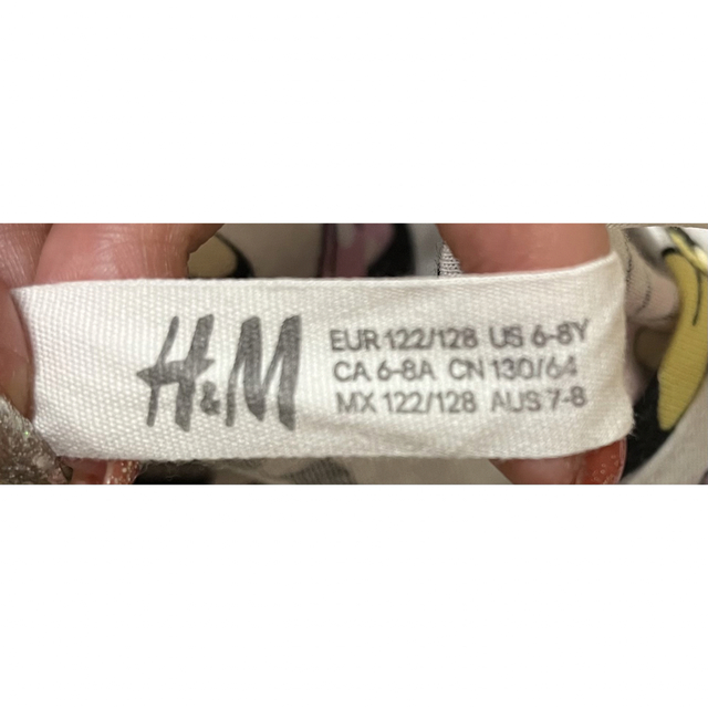 H&M(エイチアンドエム)のh&m ミニーちゃんTシャツ 120 キッズ/ベビー/マタニティのキッズ服女の子用(90cm~)(Tシャツ/カットソー)の商品写真