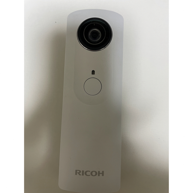 RICOH(リコー)のRICOH THETA ケース付 スマホ/家電/カメラのカメラ(コンパクトデジタルカメラ)の商品写真