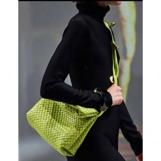 ボッテガヴェネタ(Bottega Veneta)のボッテガヴェネタ ショルダーバッグ  ライムグリーン(ショルダーバッグ)