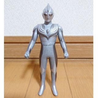 バンダイ(BANDAI)のウルトラマンティガ　シルバー　50周年　ソフビ　ウルトラマン　ウルトラ怪獣(特撮)