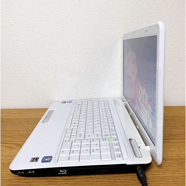 i7搭載✨カメラ付PC✨ノートパソコン　オフィス付✨人気のdynabook✨美品