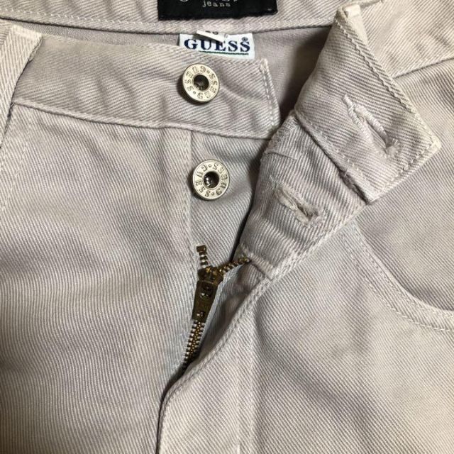 GUESS(ゲス)の90〜00s メキシコ製 GUESS ハーフパンツ 薄いグレー 28サイズ 古着 メンズのパンツ(ショートパンツ)の商品写真