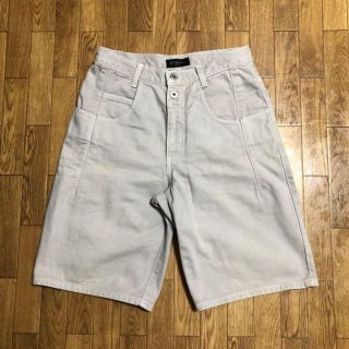 ゲス(GUESS)の90〜00s メキシコ製 GUESS ハーフパンツ 薄いグレー 28サイズ 古着(ショートパンツ)