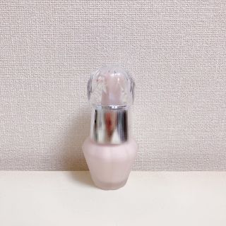 ジルスチュアート(JILLSTUART)のJILL STUART イルミネイティングセラムプライマーUV 01(化粧下地)