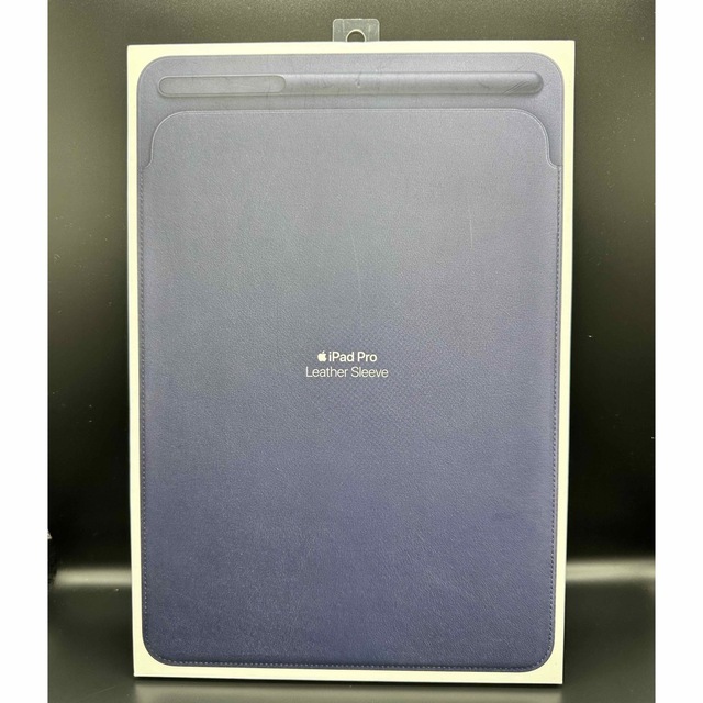 Apple(アップル)のiPad Pro 10.5インチ 用 純正 レザースリーブ ミッドナイトブルー スマホ/家電/カメラのスマホアクセサリー(iPadケース)の商品写真