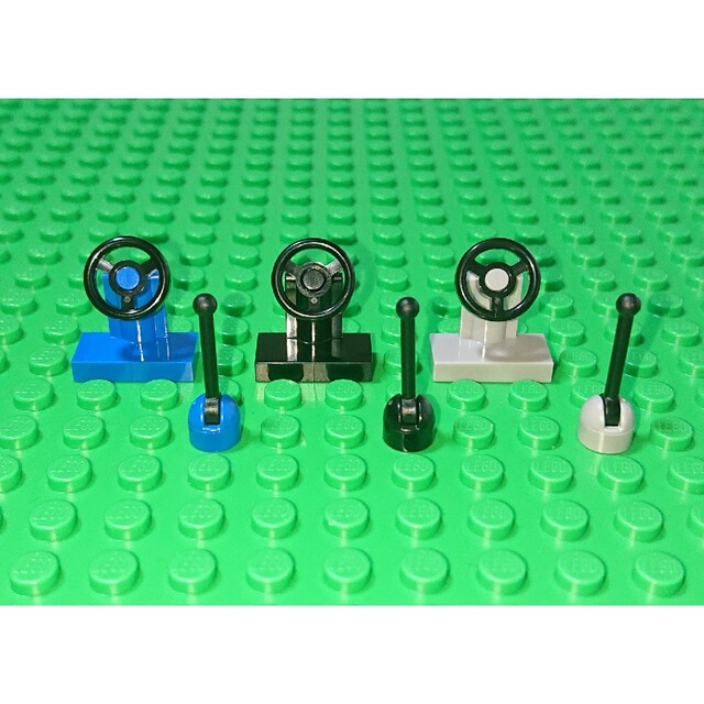 Lego(レゴ)の【新品】LEGO ハンドル＆レバー《３Ａ》レゴ ブロック 車部品 エンタメ/ホビーのエンタメ その他(その他)の商品写真