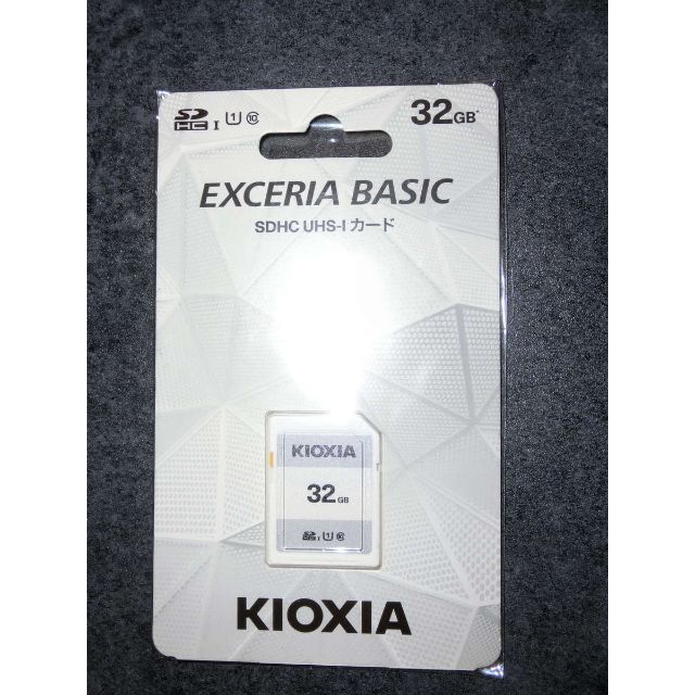 未開封新品 32GB KIOXIA SDカード スマホ/家電/カメラのカメラ(その他)の商品写真