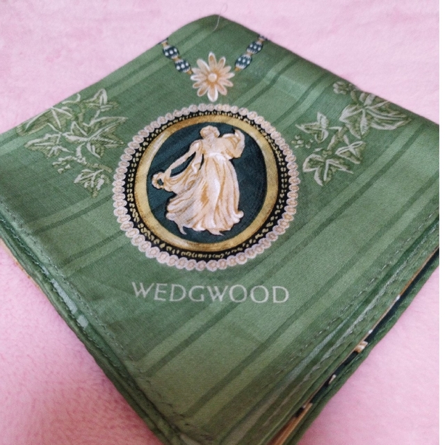 WEDGWOOD(ウェッジウッド)の【新品!未使用！】WEDGWOOD　ハンカチ　2枚組 レディースのファッション小物(ハンカチ)の商品写真